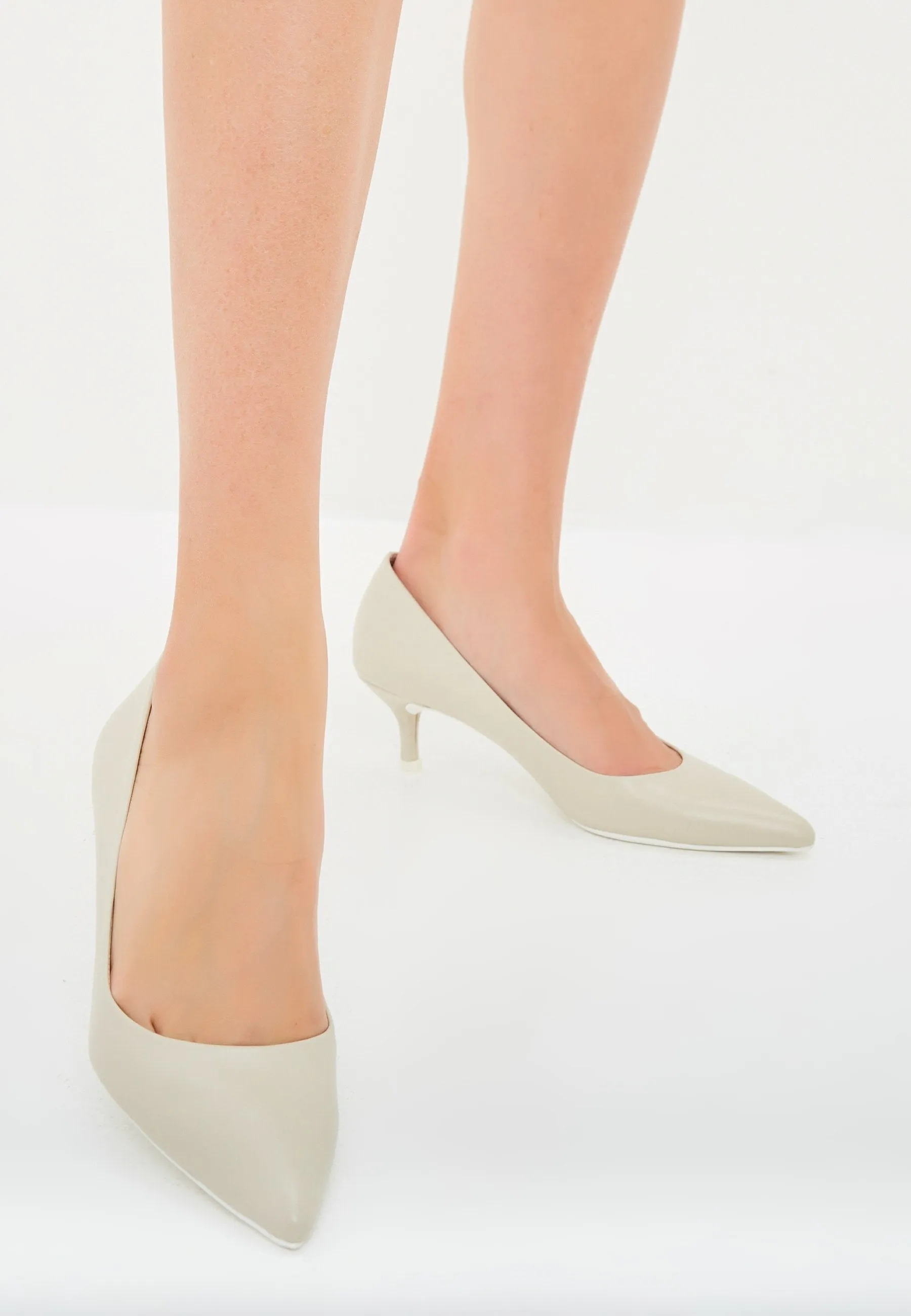 Elegant Luxe Pumps - Off White