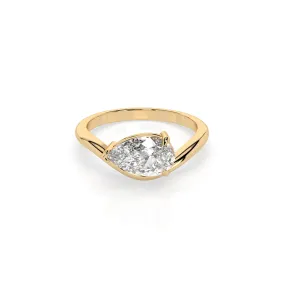 Mira Engagement Ring - Yellow Gold