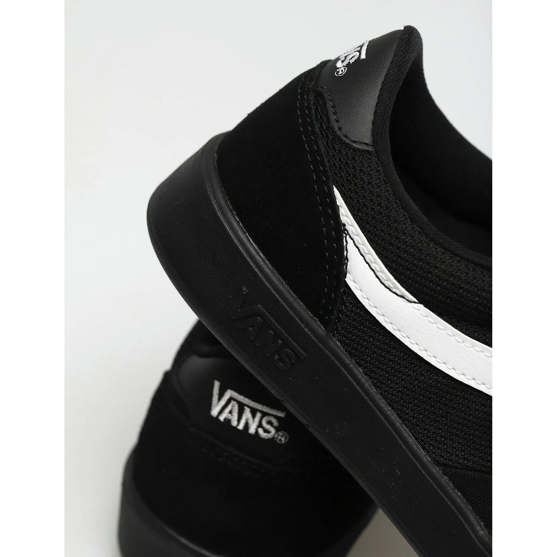 Vans Unisex Cruze Too ComfyCush Shoes - Staple Black / White